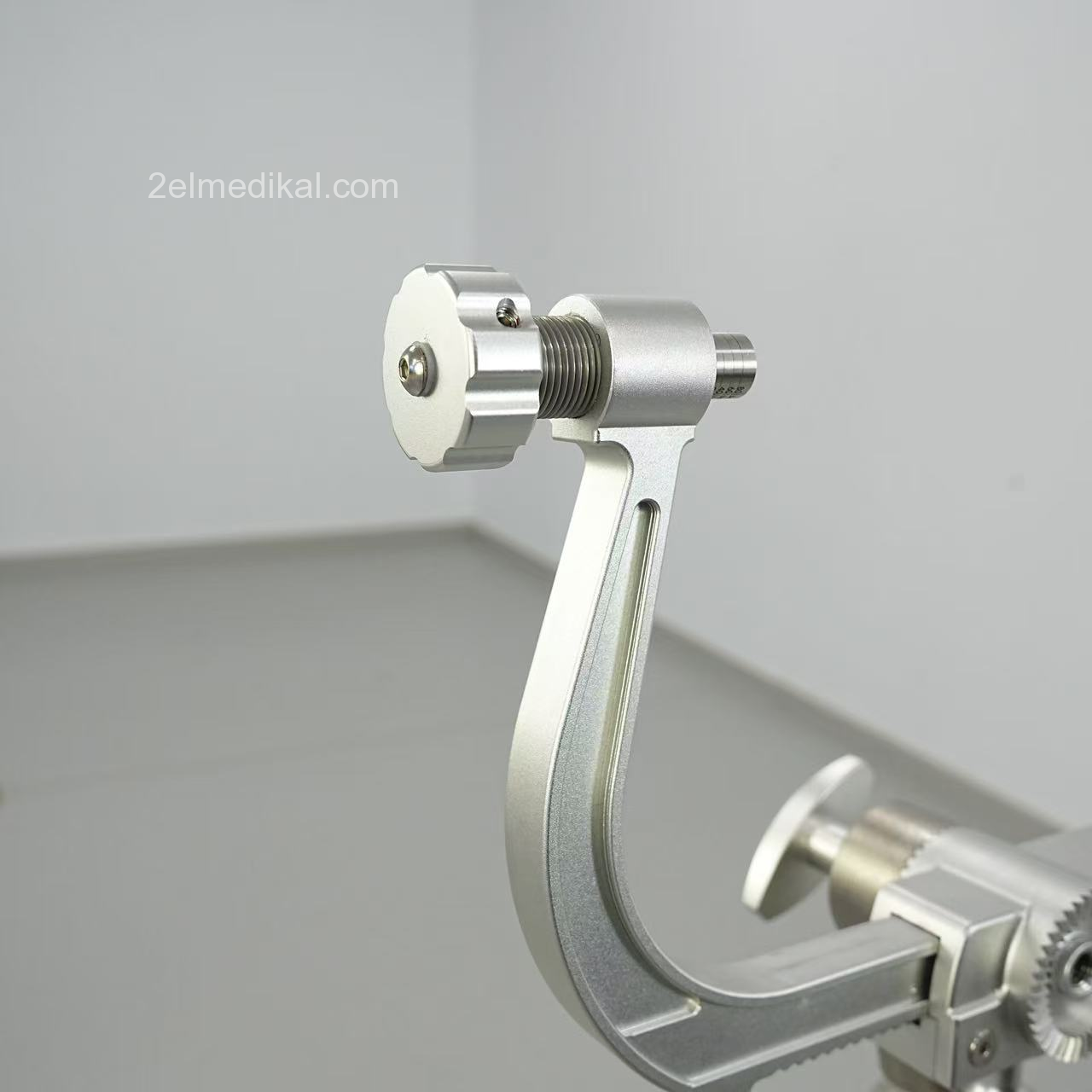 Neuron attachment for operating table