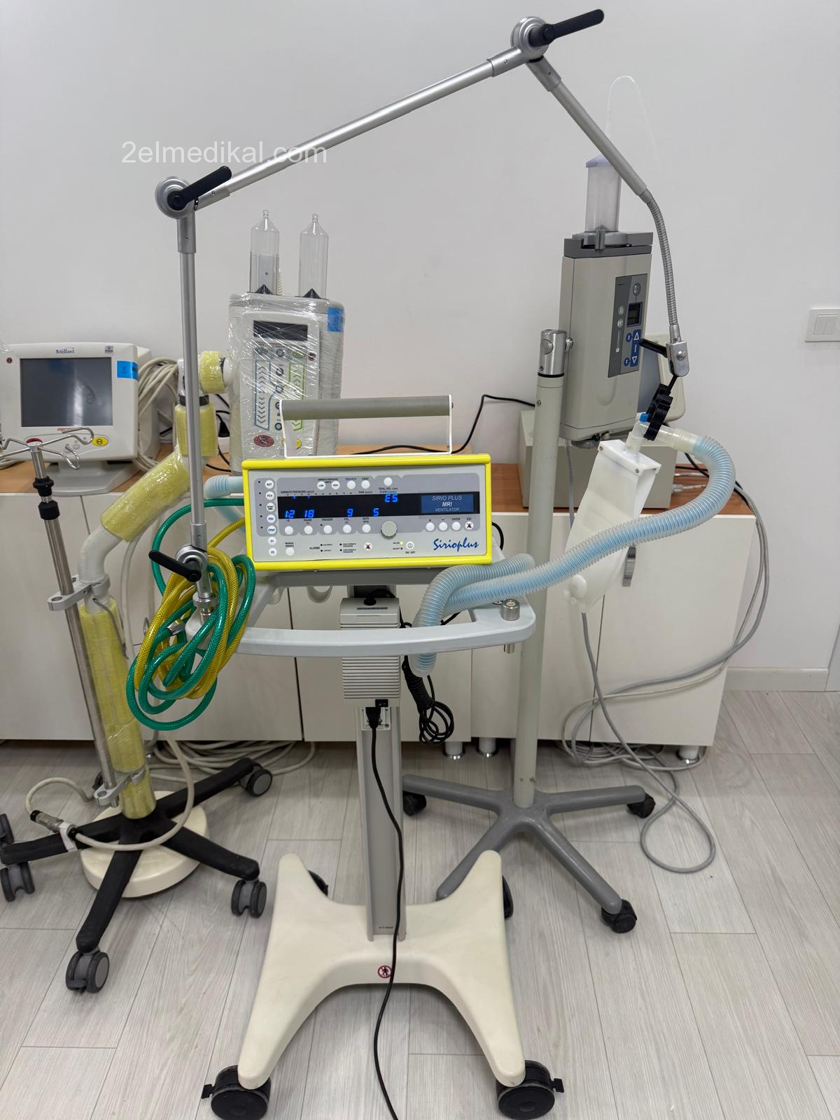 Sirio Plus MRI Tranport Ventilator