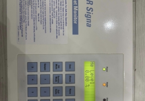 GE MR Signa magnet monitor