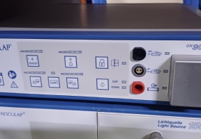 Aesculap Light Source 150 ���k kayna��